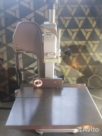 Ленточная пила для мяса