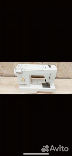 Швейная машинка janome