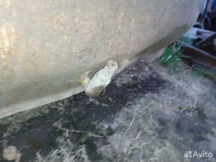 Продам 2 бака из под д/т