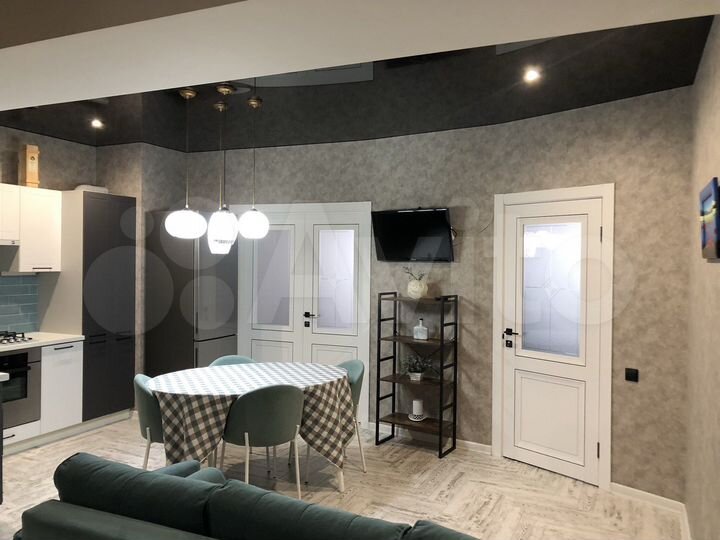 2-к. квартира, 74 м², 4/8 эт.