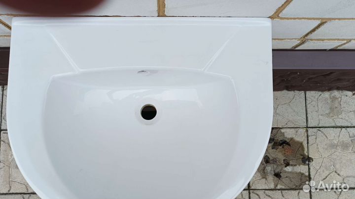 Раковина в ванную с тумбой