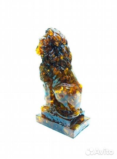Янтарная статуэтка 