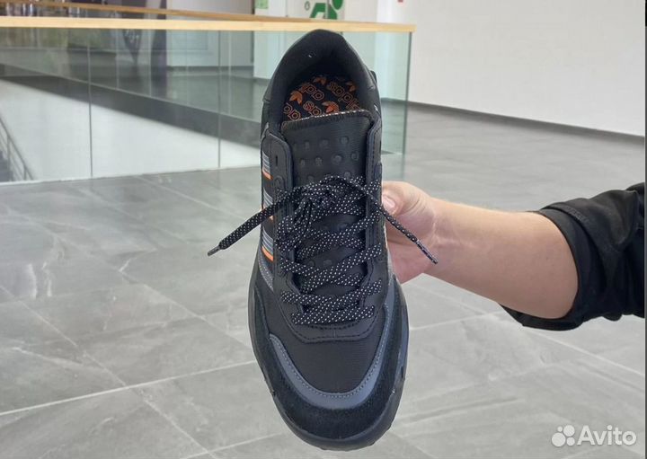 Adidas indoor