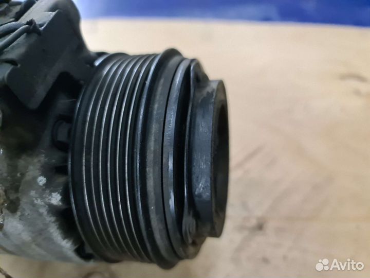 Компрессор кондиционера Mercedes CLS218 рест OM642