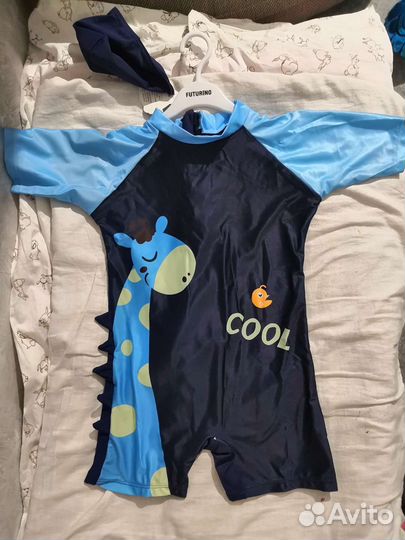 Купальник слитный новый детский
