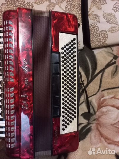 Аккордеон weltmeister Caprice полный