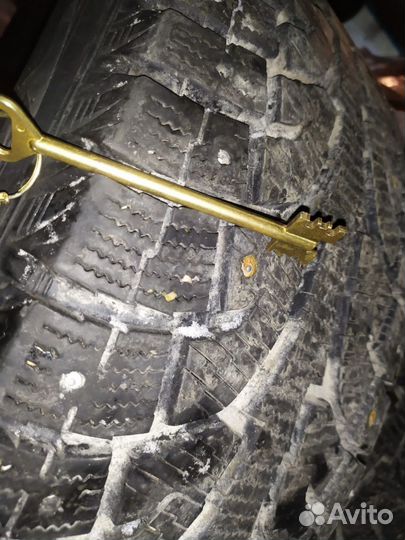 Hankook AH11 285/65 R17