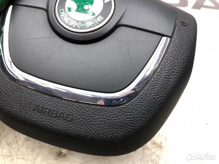 Подушка безопасности водителя Skoda Octavia Rs A5