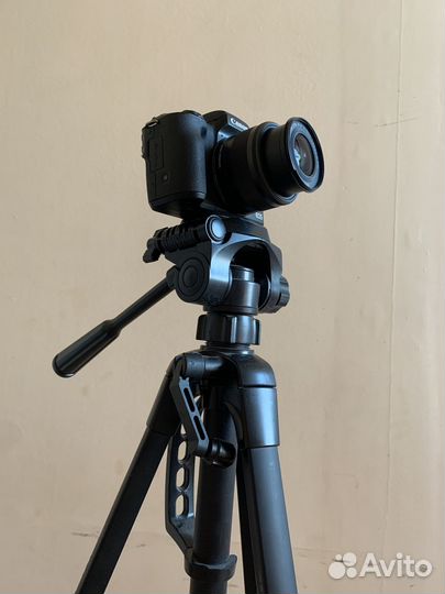 Canon eos m50