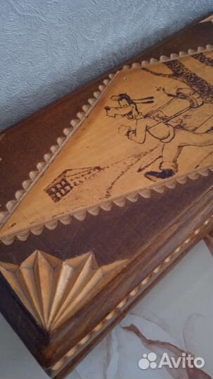 Деревянная шкатулка пенал