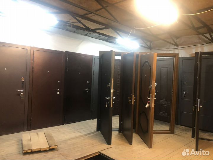 Двери входные бу