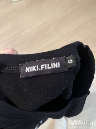 Платье черное с надписью 42