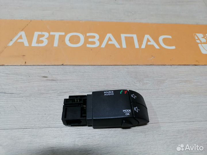 Джойстик подрулевой Renault Logan 2 Sandero 2