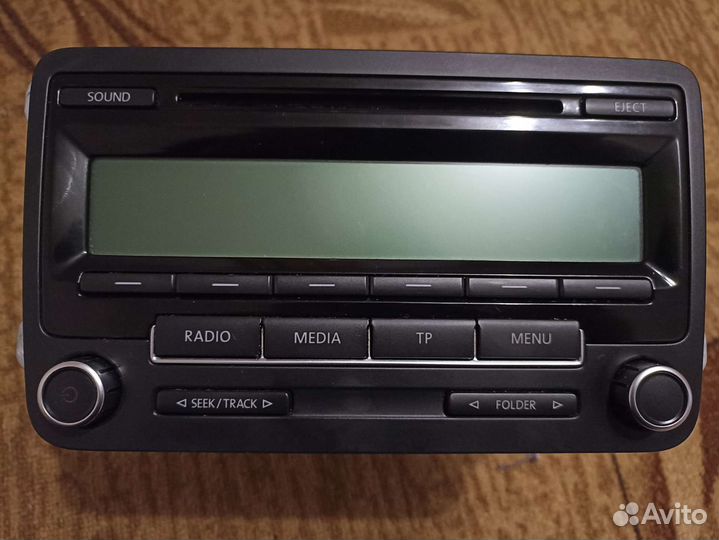 Оригинальная штатная магнитола от VAG RCD 310