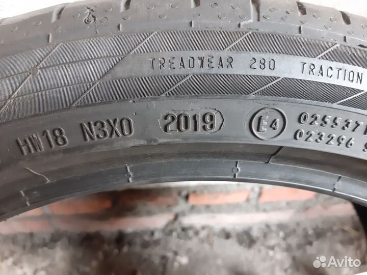 Continental ContiSportContact 5 235/40 R19 96Y