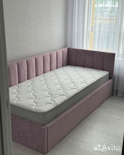 Кровать односпальная