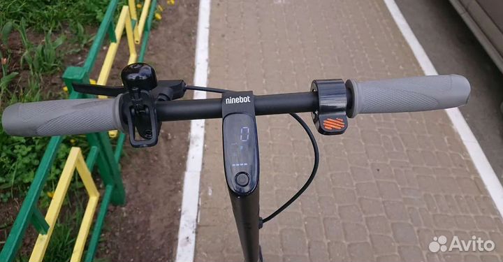 Электросамокат Ninebot KickScooter F25