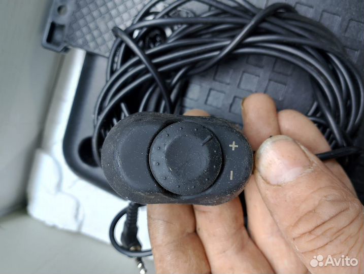 Колонка саббуфер с усилителе