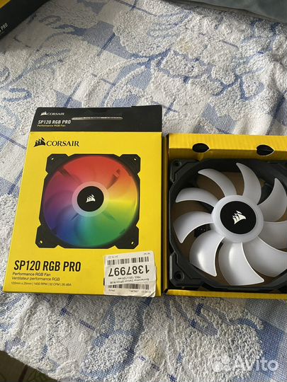 Вентиляторы Corsair SP120 RGB Pro -140