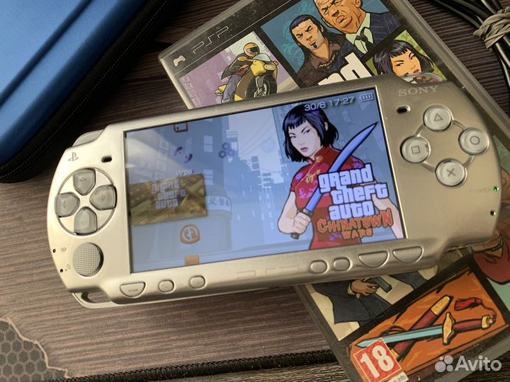 Sony PSP Ice Silver 64gb 400+ игр (Мод) (комплект)