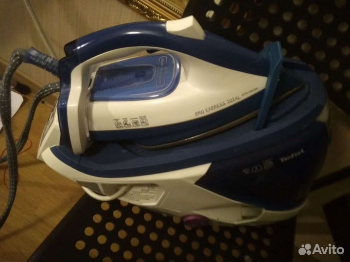 Утюг Aquagliss Turbo и парогенератор Tefal 8960