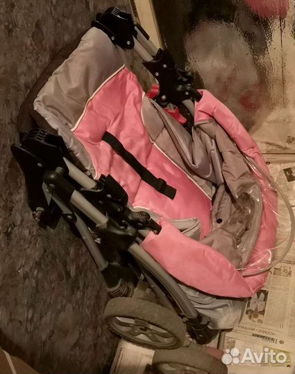 Прогулочная коляска