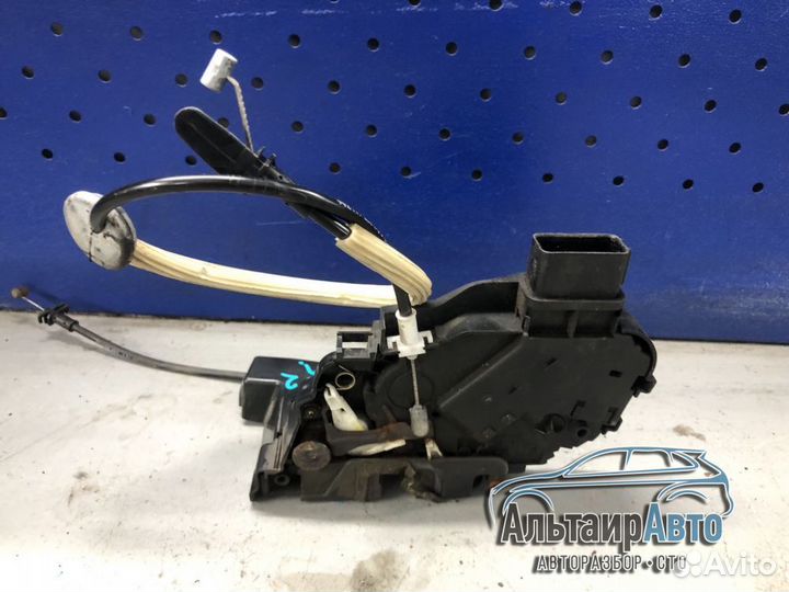 Замок передней левой двери Ford Focus 2