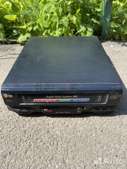 Видеомагнитофон