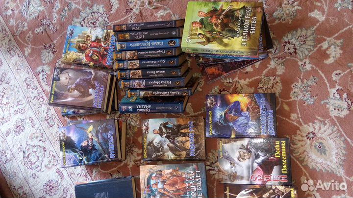 Коробка книг