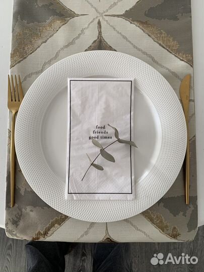 Раннер, дорожка для стола