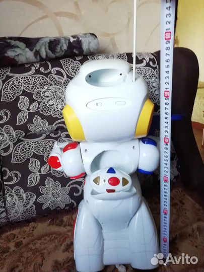 Робот высотой 56см