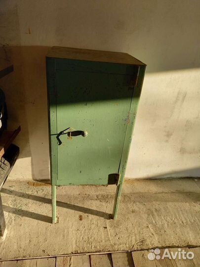 Сейф металлический