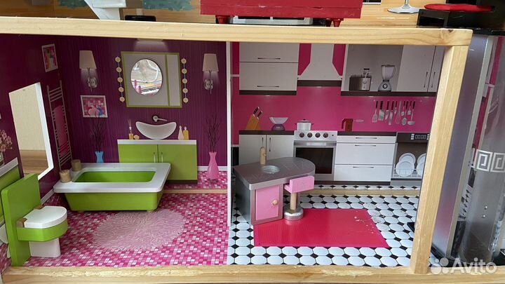 Домик кукольный