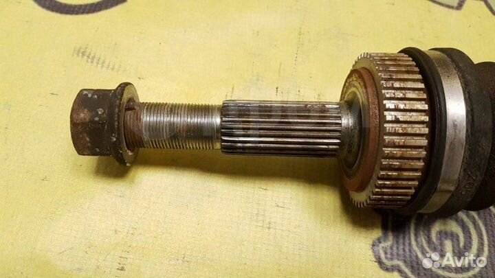 Привод задний левый Nissan Serena NC25 MR20DE