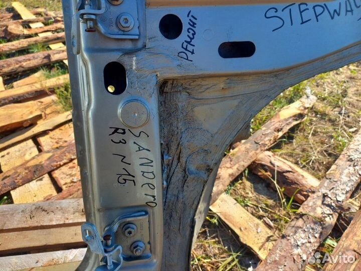Порог правый Renault Sandero stepway 2012