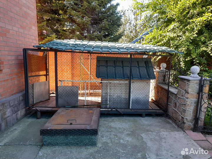 Вольер для собак с будкой уличный