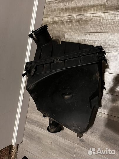 Корпус воздушного фильтра mercedes clk w208