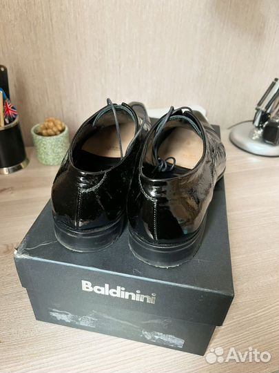 Туфли лакированные baldinini