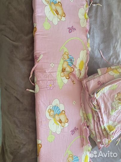 Бортики в детскую кроватку