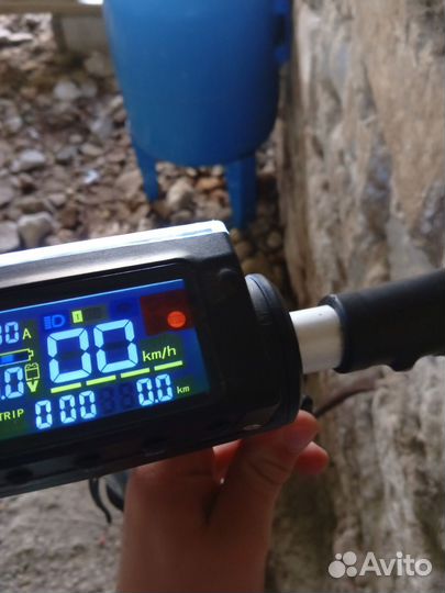 Самокат взрослый электрический бу