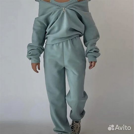 Спортивный костюм женский теплый