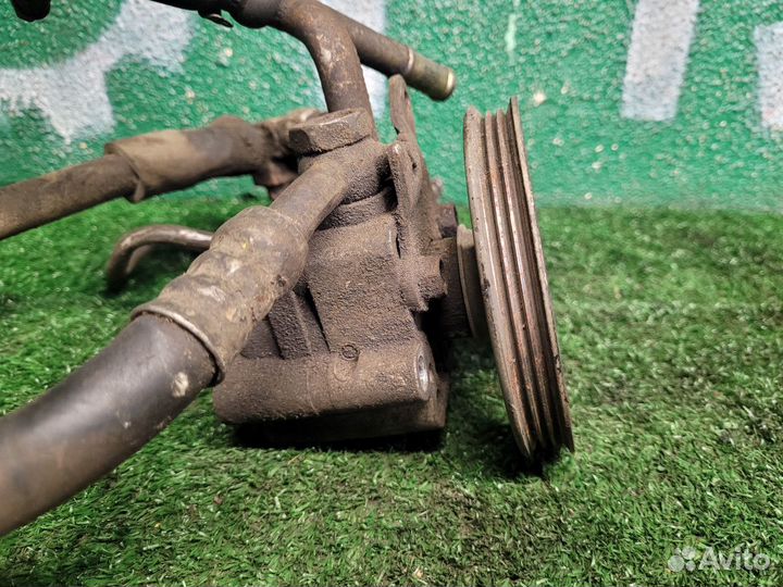 Насос гур Unisia Jecs на Nissan Wingroad