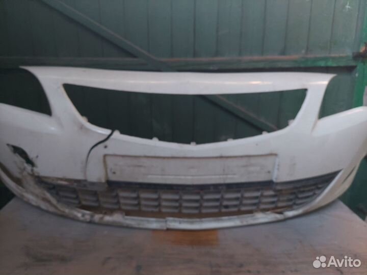 Передний бампер опель астра j