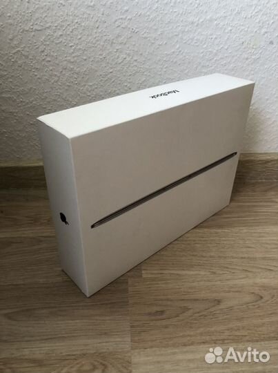 Коробка от macbook макбук