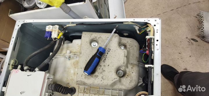 Ремонт стиральных машин/холодильников/бойлеров