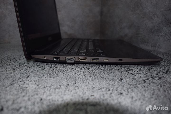 Ноутбук asus на Core i3-6100U/ 940MX/ full HD