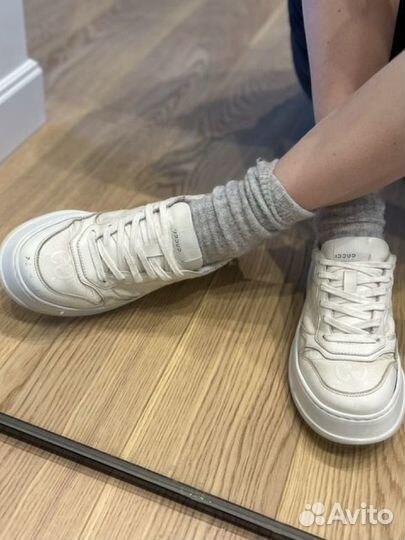 Кроссовки Gucci оригинал 6 1/2 белые