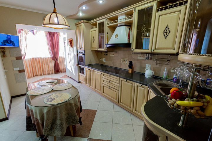 3-к. квартира, 83,4 м², 3/9 эт.