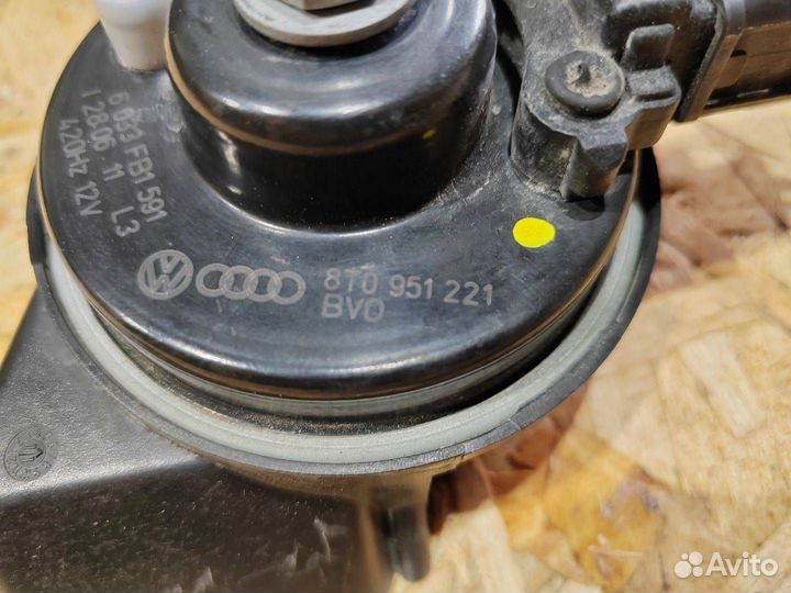 Сигнал (клаксон) Audi Q5 1 8T0951221