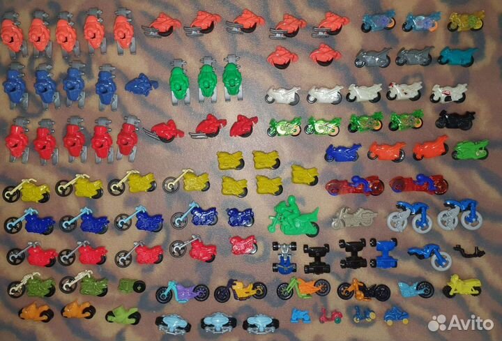 Киндер сюрприз мотоциклы поезда самолеты